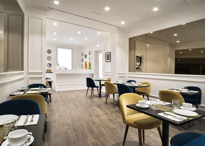 The Shire Hotel 3*